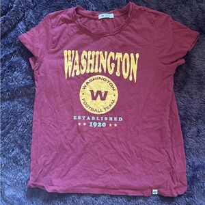 Washington Football Team Women's Maroon T-Shirt Size Medium